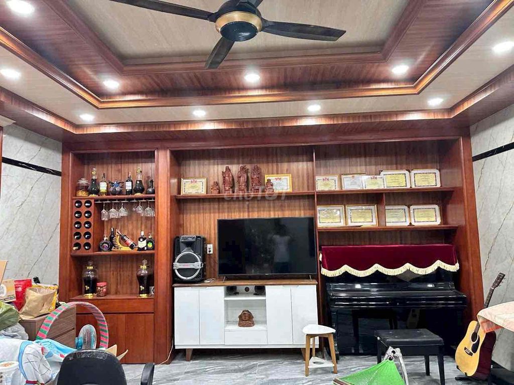 Фото 2: MT Tân Xuân 2, полностью жилая земля 654 м², есть дом с 3 спальнями, просторный цех
