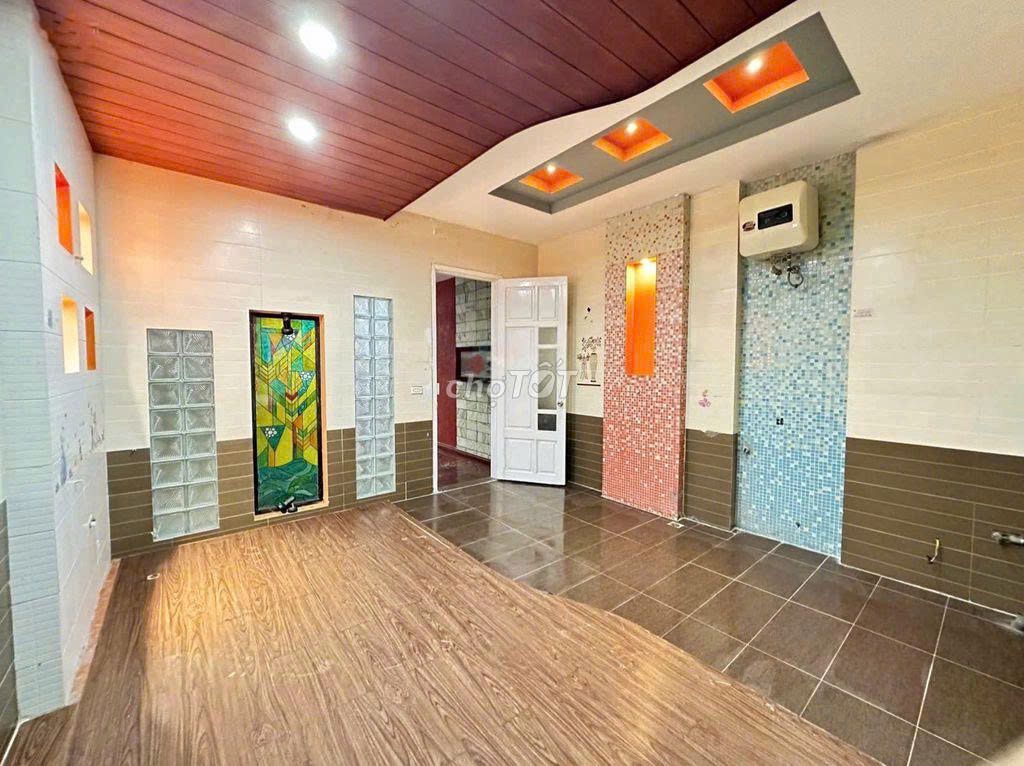 Фото 3: 👉 Сдается дом, переулок для грузовиков, Хоанг Хоа Тхам, 6x16 м, 1 этаж + 2 этажа