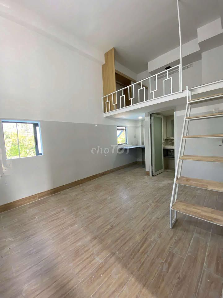 Фото 2: Продаётся сервисное здание, 6 этажей, 43 комнаты, доход 210 млн/мес, TKTQ
