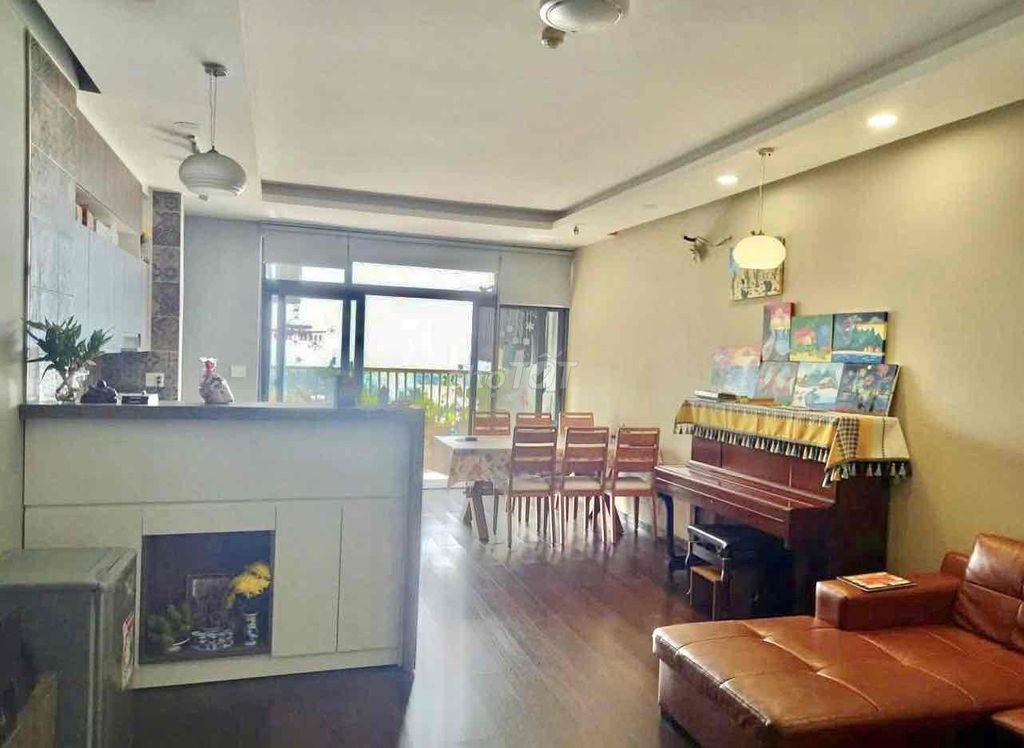 Фото 2: 📣Сдается квартира CH Belleza Q7 ✅124 м², 3 спальни + полная мебель, вид на Phạm Hữu Lầu 💰Цена: 15 млн
