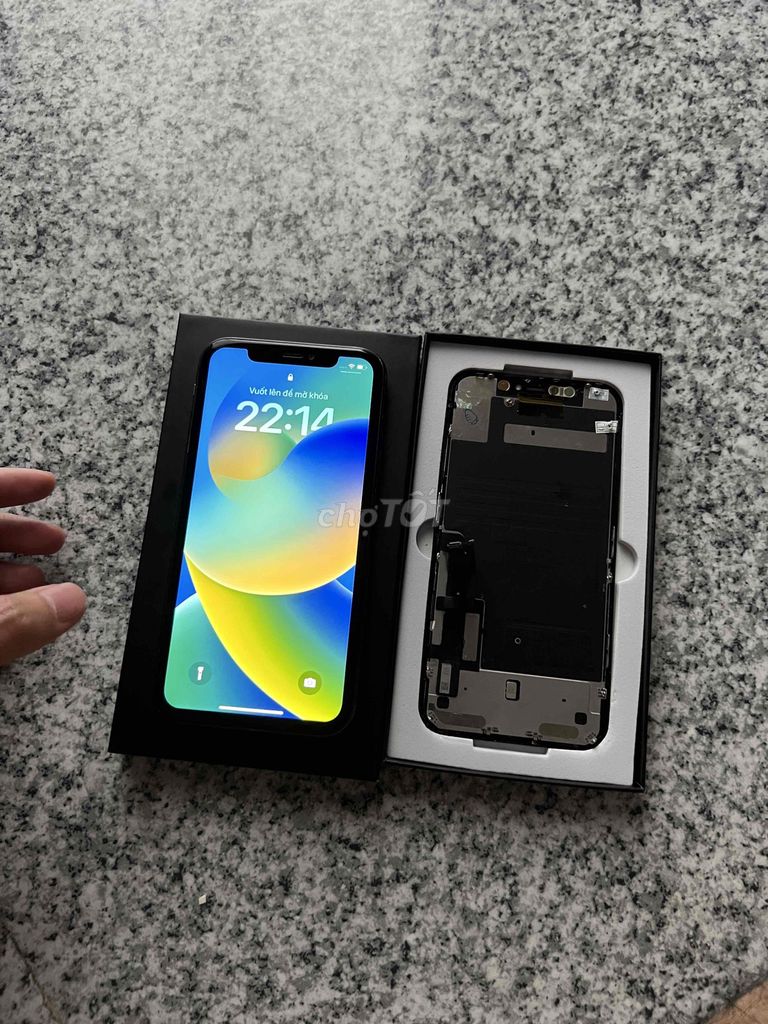 Apple iPhone 11 64GB Черный, заменен экран