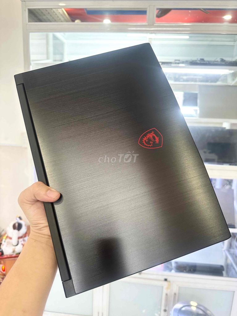 MSI GF63 Thin 11SC Ноутбук как новый, заводские пломбы, состояние 99,99