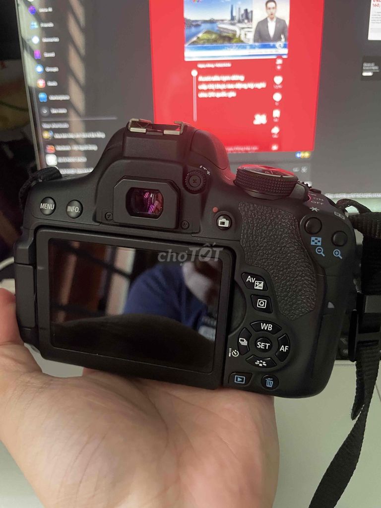 Камера Canon 750D Черная