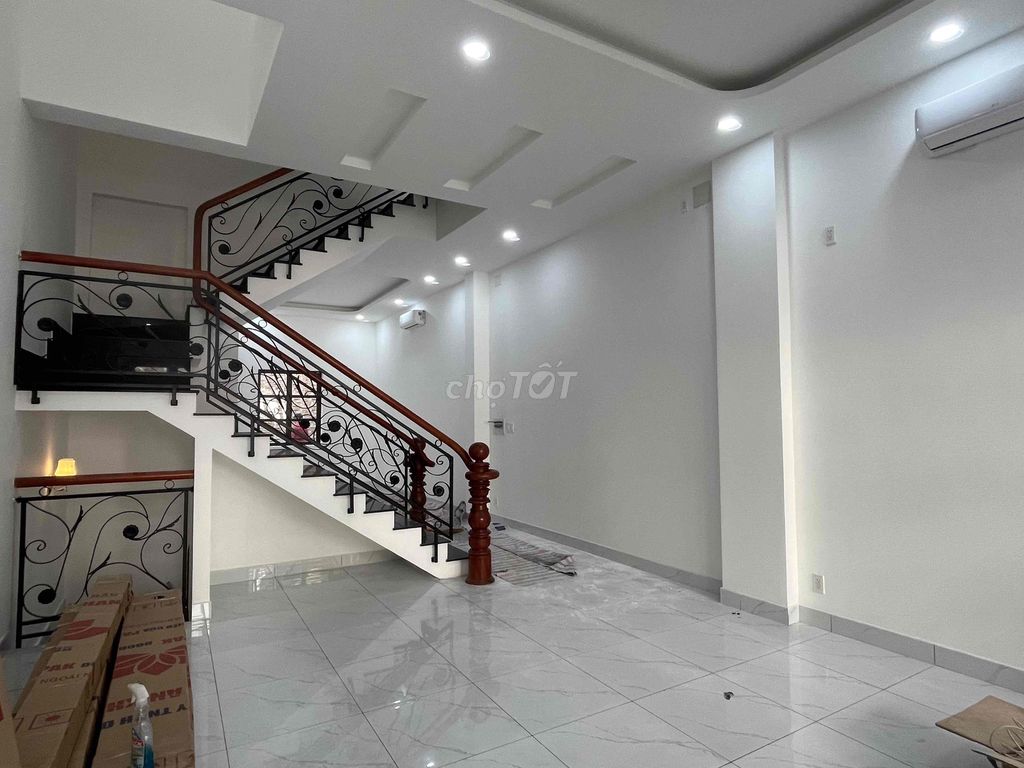 Фото 3: Аренда дома 5x20 м Cityland P10 Го Вấп