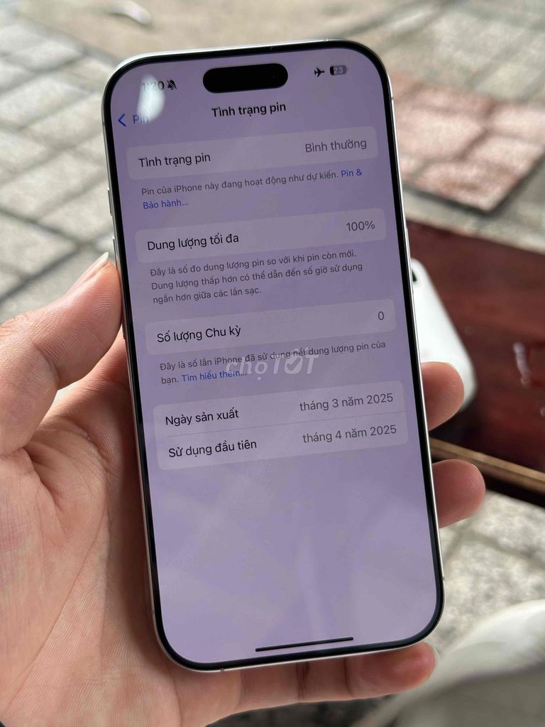 Фото 2: Apple iPhone 16 Pro 256GB Белый как новый