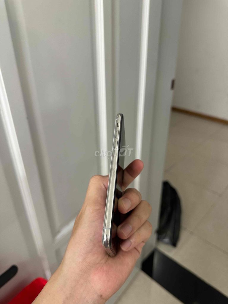 Фото 3: Apple iPhone X Silver Super Retina