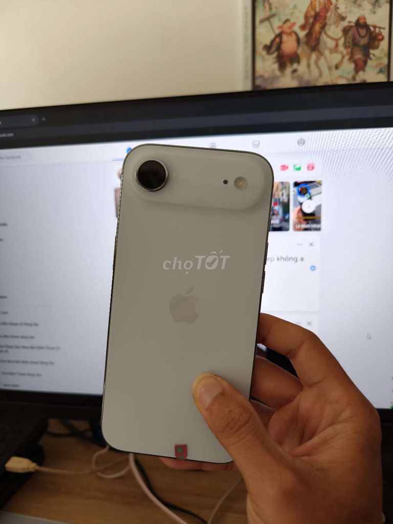 Apple iPhone 17ari 256GB Sky Blue 98%
