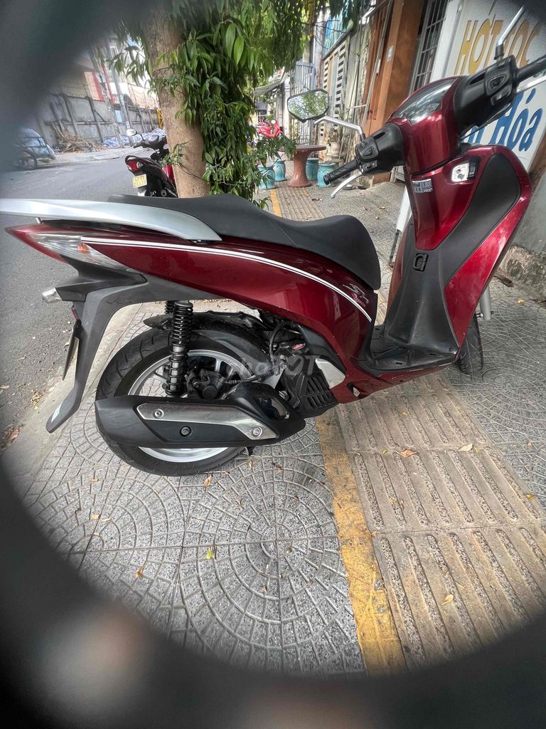 Фото 2: Honda SH 125 2013 Красный
