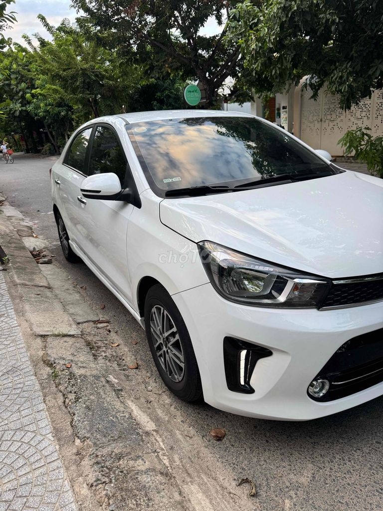 Фото 2: Kia Soluto 2021 1.4 Luxury Автомат Белый