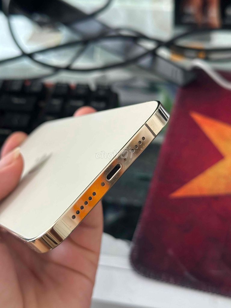Фото 3: Apple iPhone 12 Pro Max 128GB Золотой Б/У