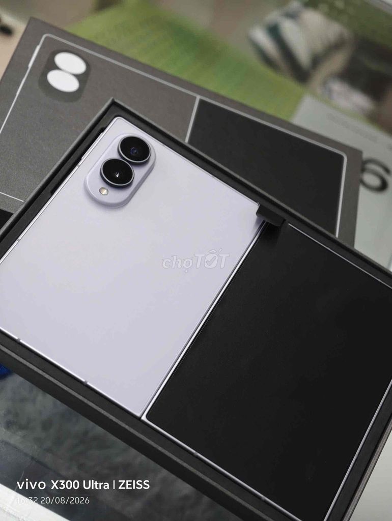 Фото 2: Samsung Galaxy Z Fold8 Лавандовый