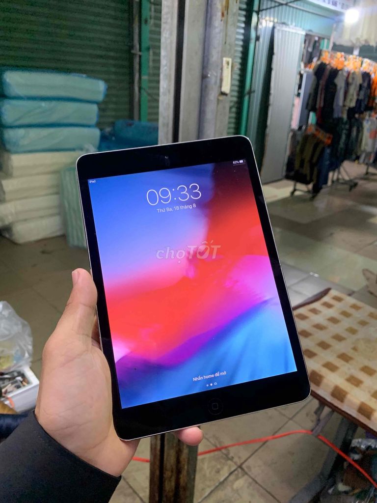 Фото 3: Apple iPad mini 2 Silver