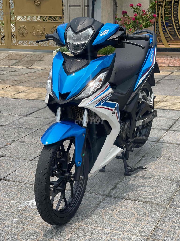 Фото 2: Honda Winner V1 2019 сине-белый