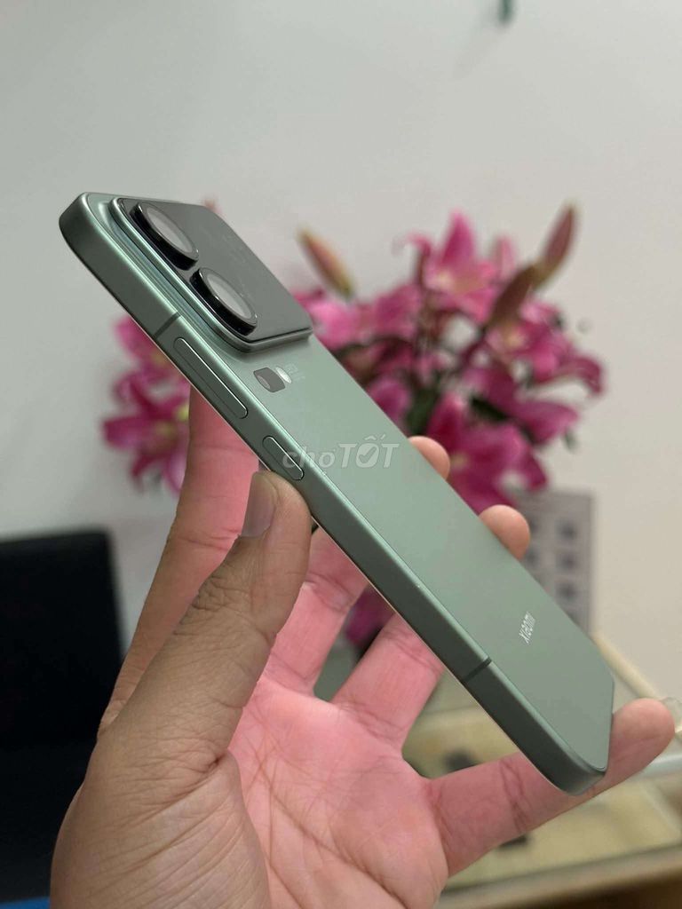 Фото 3: Xiaomi 17 Pro Max 12GB/512GB Xanh 8 Elite Gen 5