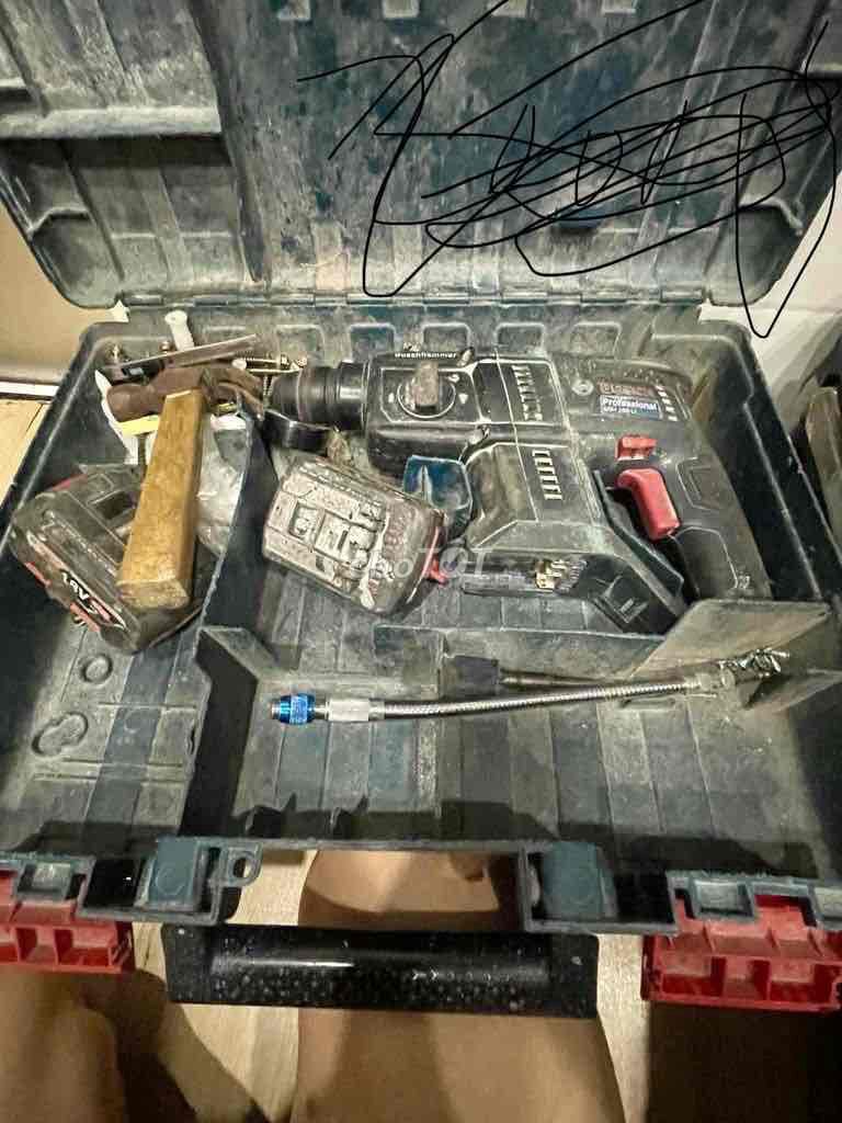 Дрель Bosch черная
