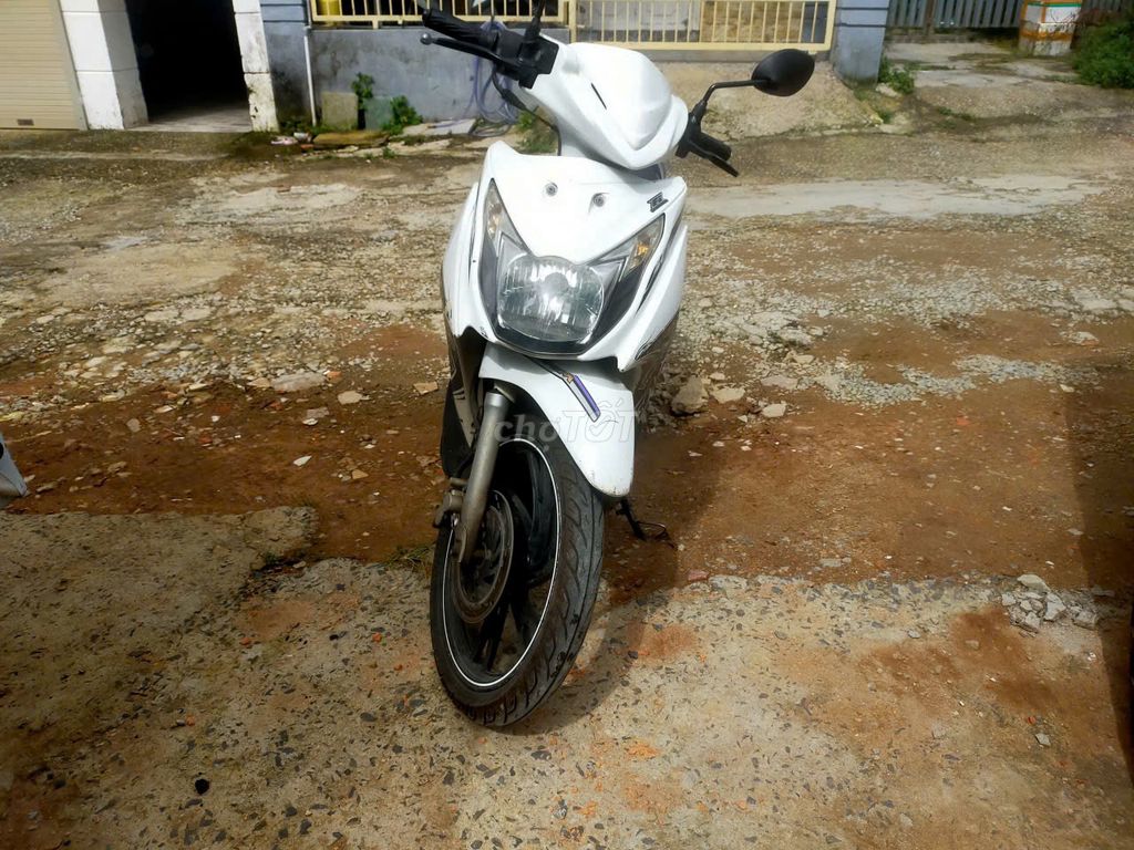 Suzuki Hayate 2013 Белый