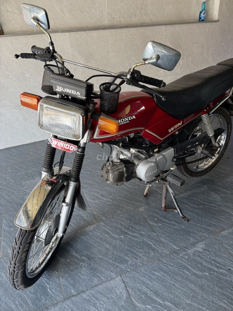 Фото 2: Honda Win 100 красный Индонезия