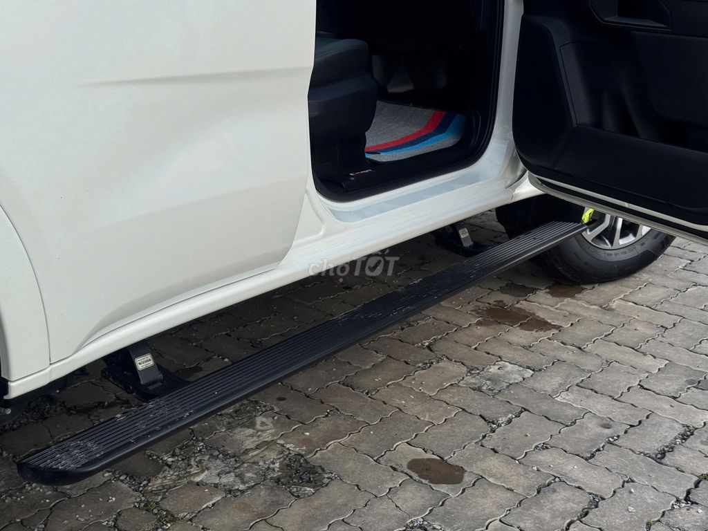 Фото 3: Ford Everest Ambiente 2025 Белый 25.000км