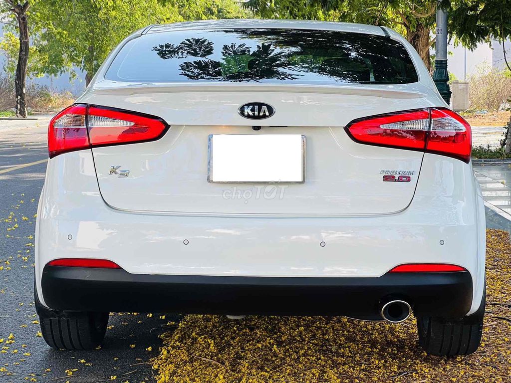Фото 2: Kia K3 Premium 2.0 Белый 88633 км
