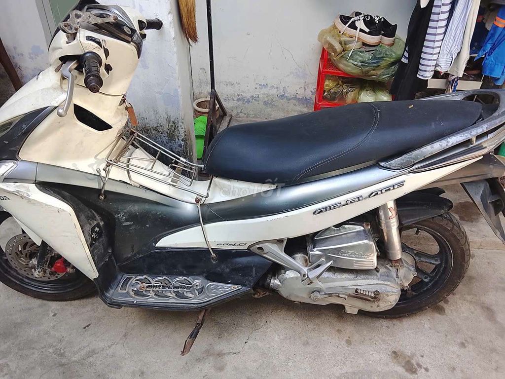 Фото 2: Honda Air Blade 2013 Белый Серебристый Черный, инжектор