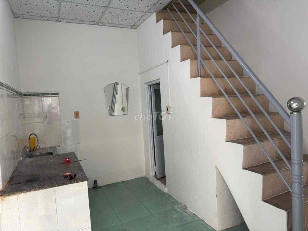 Фото 2: 2 ТỶ 2 - HXH - HIỆP THÀNH - Q12 - 47M2 - 2 ЭТАЖА - 3 СПАЛЬНИ
