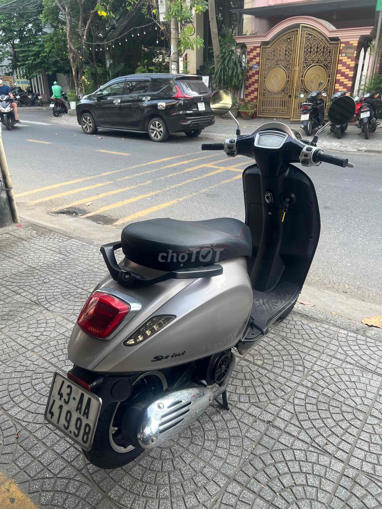 Piaggio Vespa Sprint 50cc Серебристый