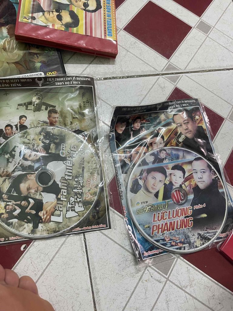 DVD-диски с музыкальными фильмами