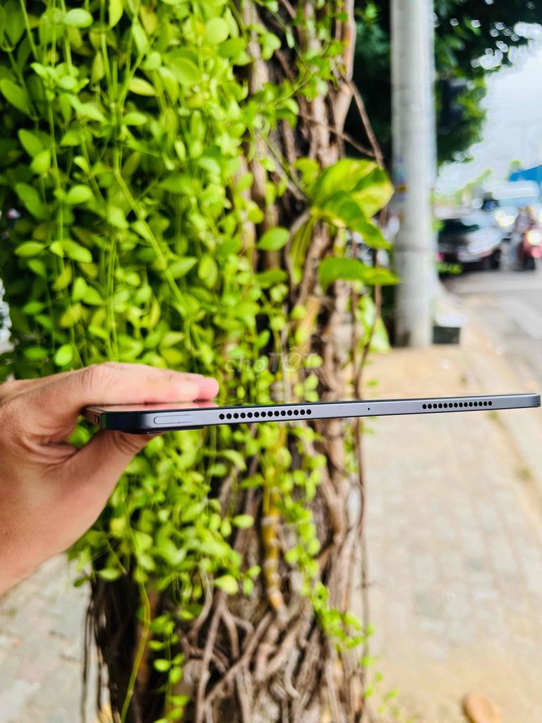 Фото 3: Apple iPad Pro M4 11 inch 256GB Серый Wi-Fi