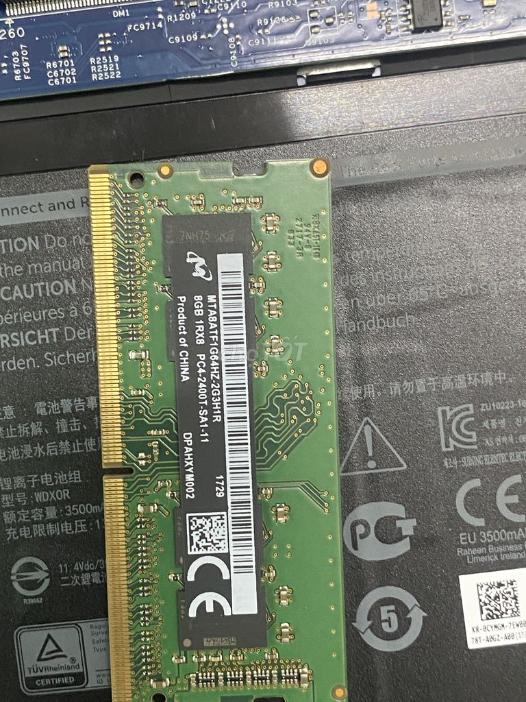 Оперативная память DDR4 для ноутбука 8 ГБ 2400 МГц б/у