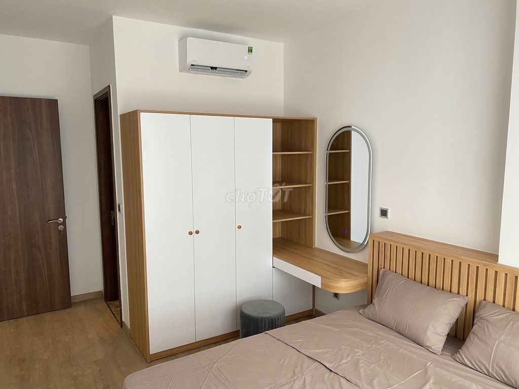 Фото 2: Сдается квартира в ЖК Hưng Phúc, 69м2, 2 спальни-2 санузла, красивая квартира, полностью с мебелью