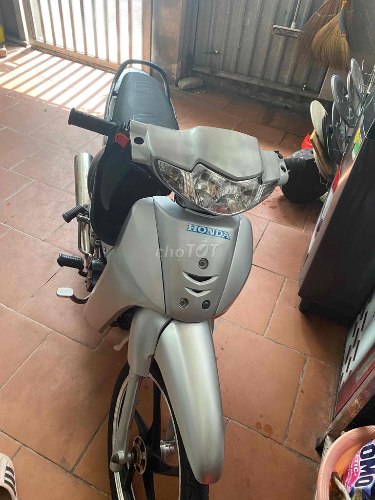 Honda Wave Серебристый, работает как часы