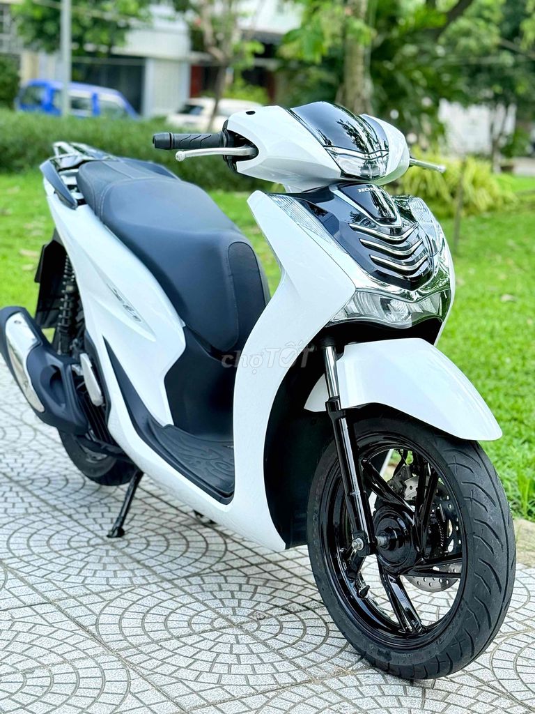 Фото 3: Honda SH 150 ABS 2021 Белый Вьетнам