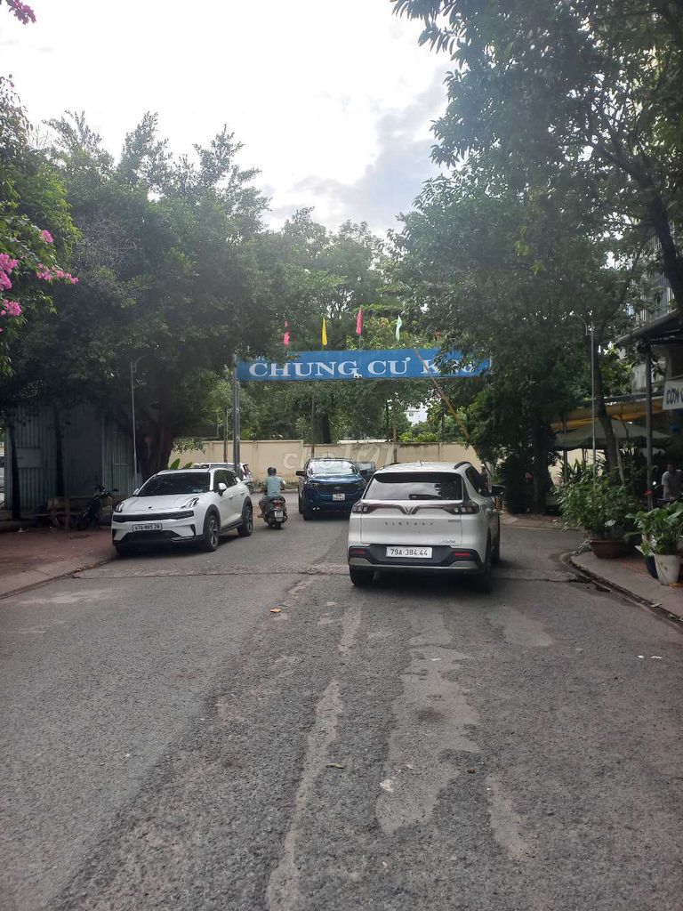 Квартира K 26 Зыонг Куанг Хам, п7, ГВ. 100 м², 3 спальни, 2 санузла. С полной мебелью