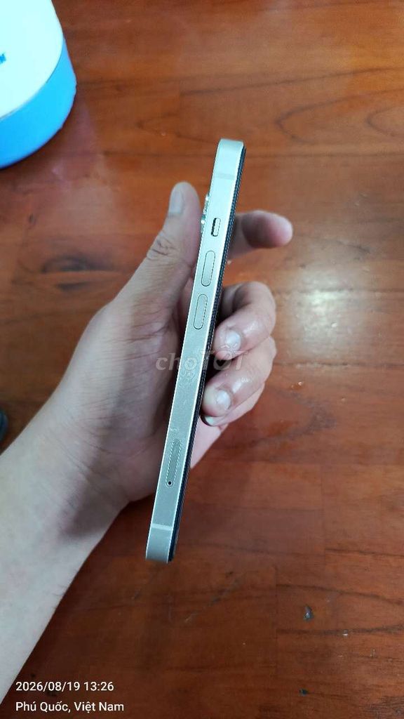 Фото 3: Apple iPhone 14 128GB Белый как новый