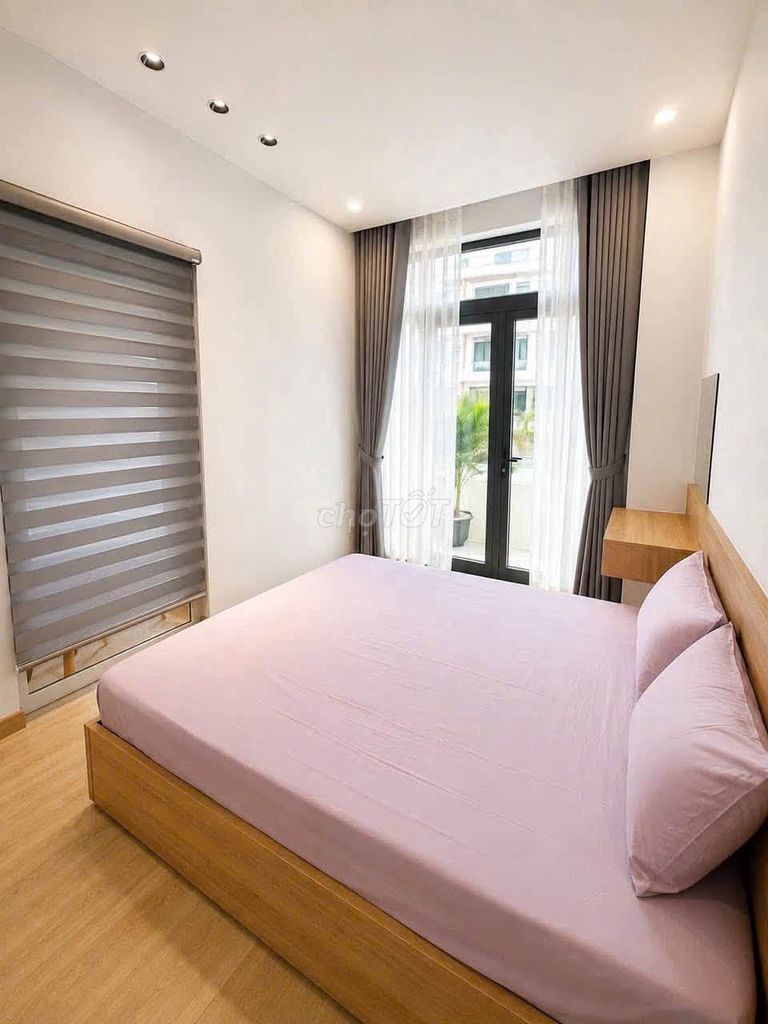 Фото 2: Аренда новой красивой квартиры с балконом, Ву Чонг Фунг