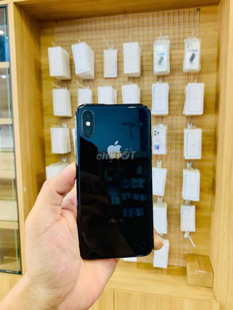 Apple iPhone XS 256GB черный 88%