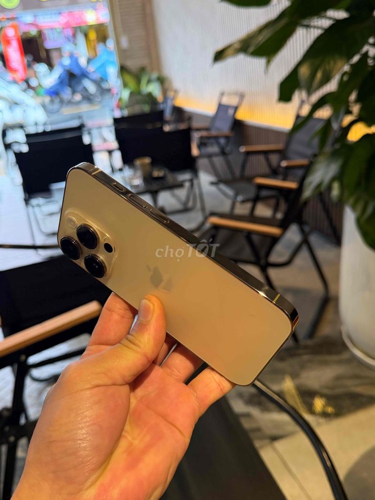 Фото 3: iPhone 14 Pro 128GB золотой, заменена батарея