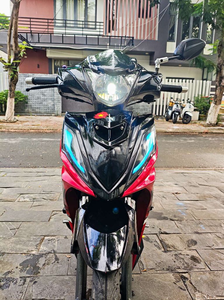 Фото 2: SYM Galaxy 2023, màu đỏ đen, đầy đủ chức năng