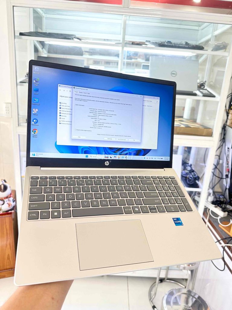 HP 15-FD i7-1335U 15.6 inch 16GB/512GB серебристый
