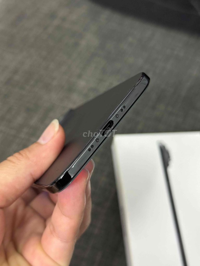 Фото 3: Apple iPhone 17 Air 256GB Черный 100%