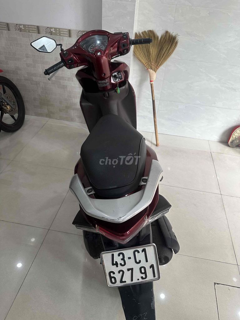 Honda Vision 2016 Cao Cấp màu Đỏ