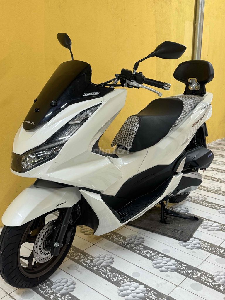 Фото 2: Honda PCX 160 ABS 2025 Белый 2000 км