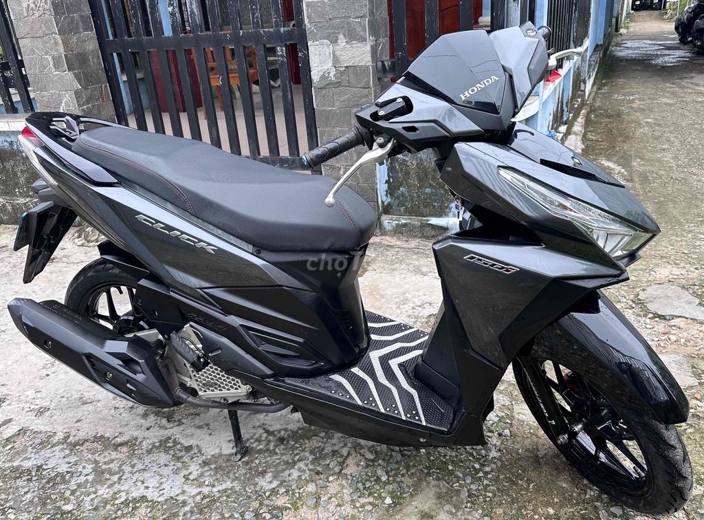 Фото 2: Honda Click Thai 2016 черный
