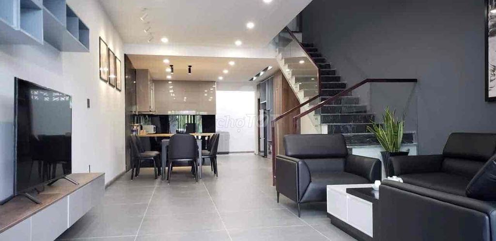Аренда 3-этажного дома Nam Việt Á House for rent Nam Viet A