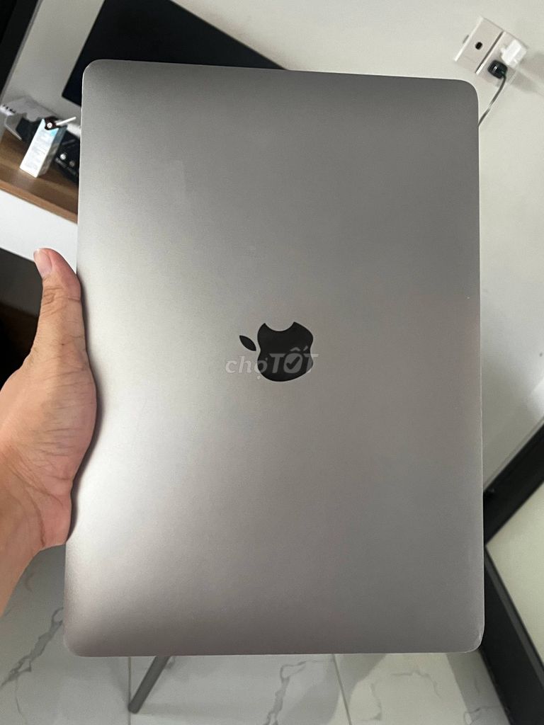 Apple MacBook Air M1 2022 8GB/256GB Серый