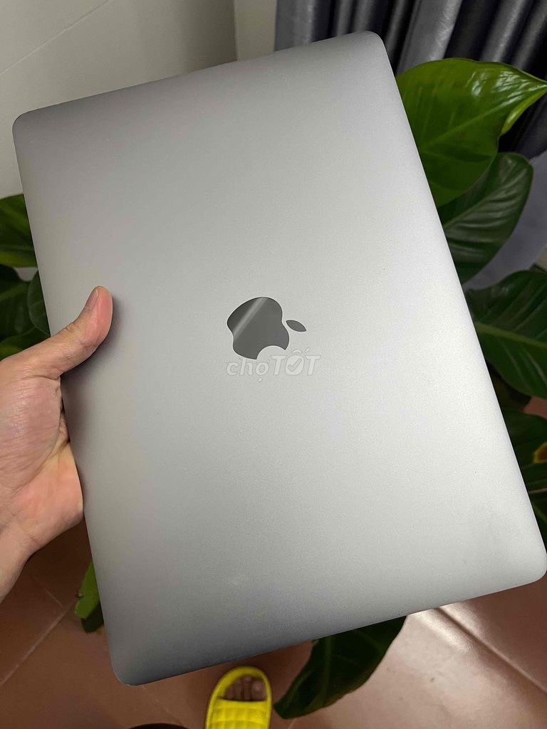 Apple Macbook Pro 13 дюймов 2017 i5 8GB/128GB Серый
