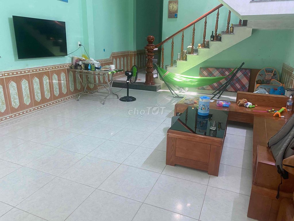Фото 3: Chính chủ bán nhà 2 tầng đường 5m5 khu phố chợ Non Nước Hòa Hải