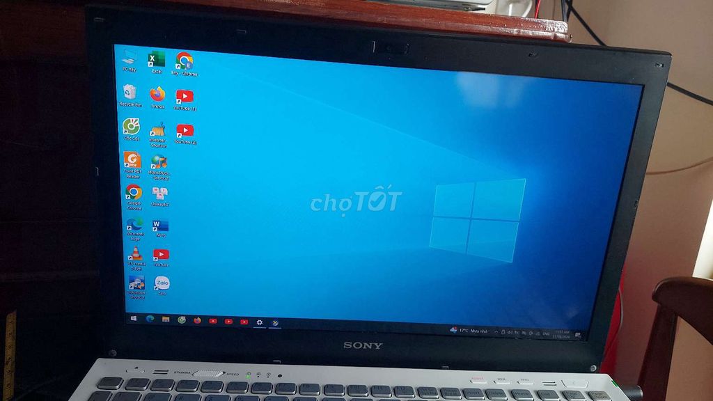 Sony VAIO SVJ20215CHB i5 8GB/128GB SSD