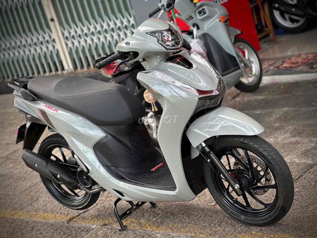 Velia 50cc 2025 Lướt Không Cần Bằng Lái