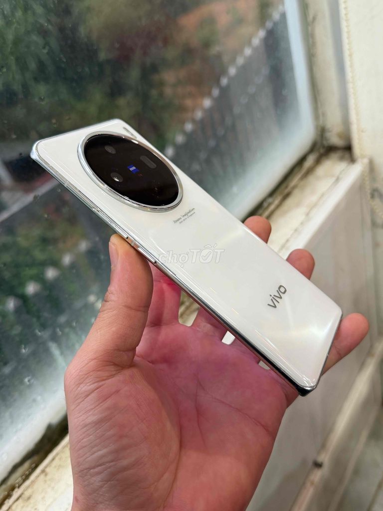 Фото 3: Vivo X100 12GB 256GB Белый